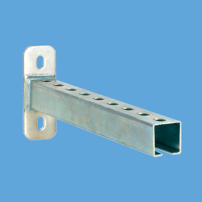 13 311 xxx 28x30厚度2.0mm304不銹鋼沖孔C型槽鋼焊接支架.jpg