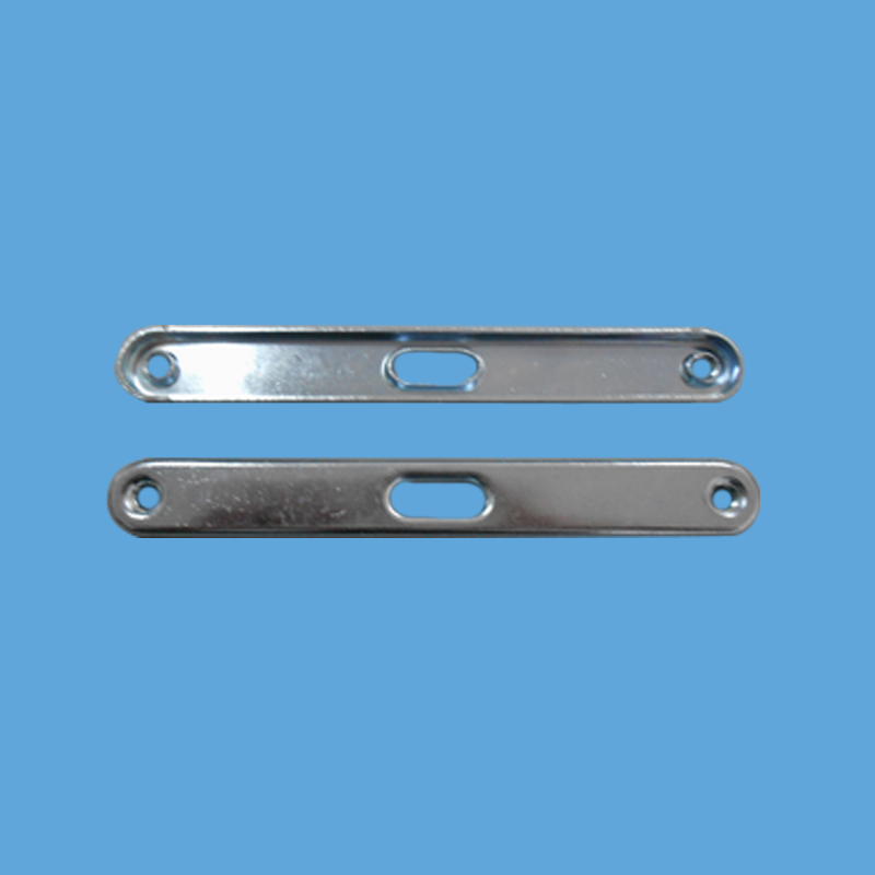 12 136 0650 拉伸雙孔固定板，電鍍藍(lán)白鋅.jpg