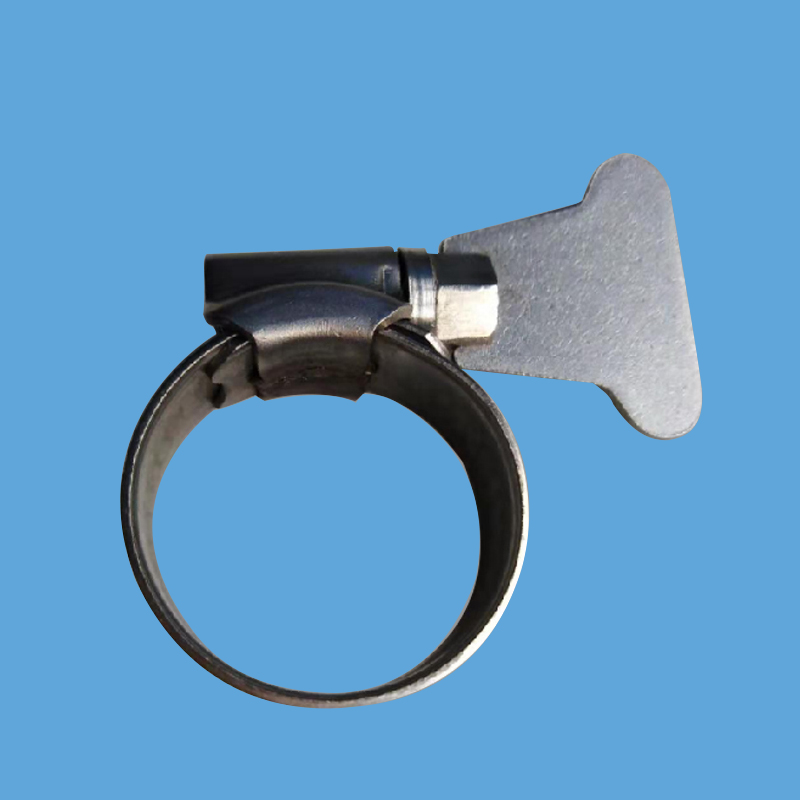 11 241 xxx 帶手柄英式鉚接喉箍，全304不銹鋼.jpg